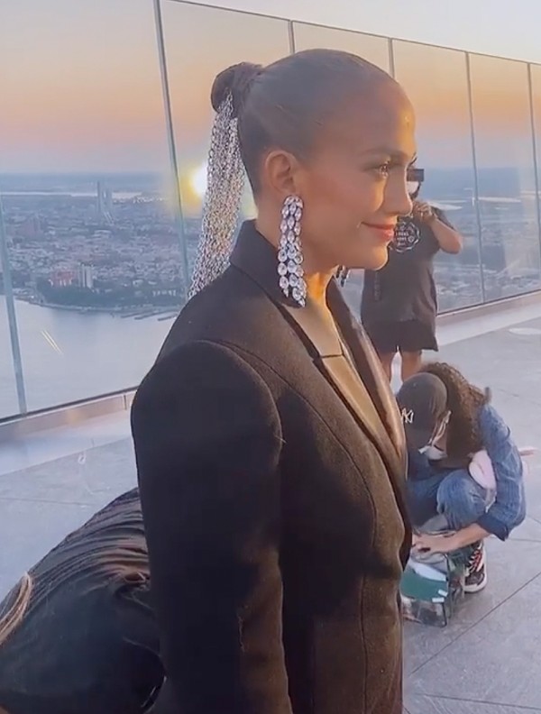 Jennifer Lopez Shows Trendy Hairstyle with Her Epic Silver Chain Ponytail for a New Music Video