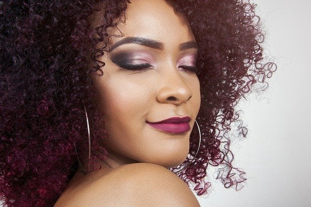 Got Curly Hair? 5 Ways to Manage Your Gorgeous Locks