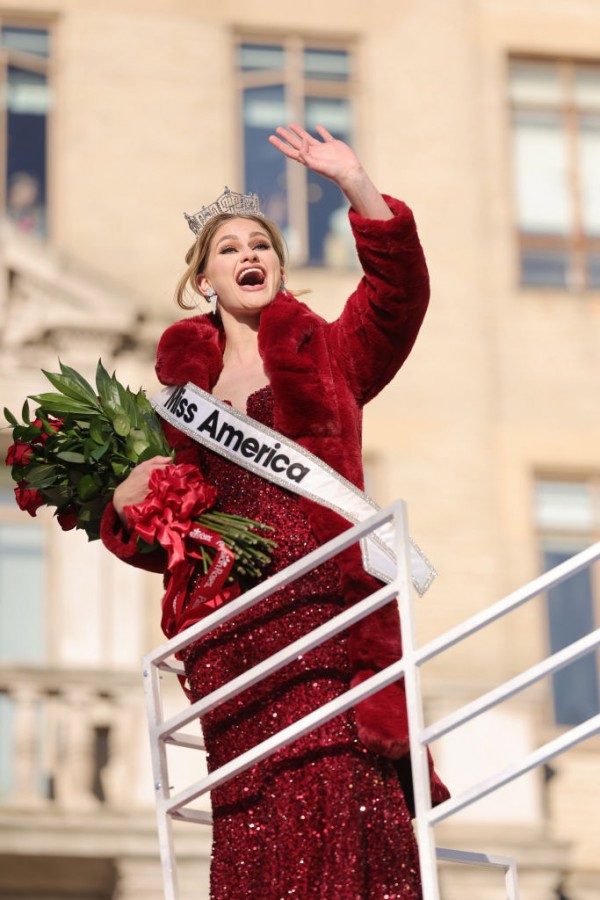 Grace Stanke - Miss America - Macy's Thanksgiving Day Parade 2023