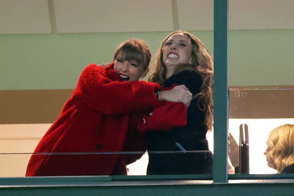 Taylor Swift and Brittany Mahomes - Kansas City Chiefs v Green Bay Packers