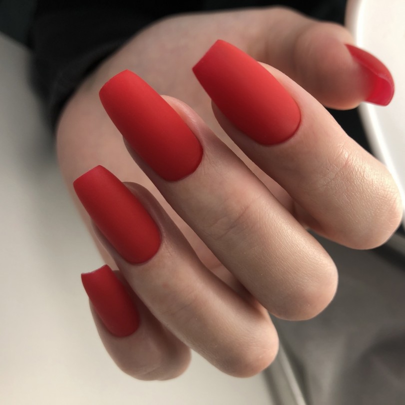 matte red nails