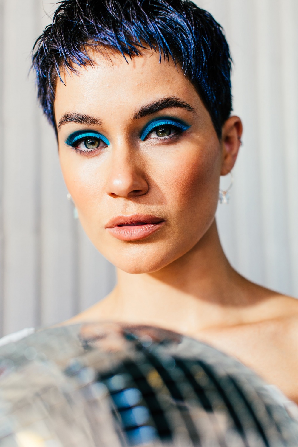 Blue makeup 