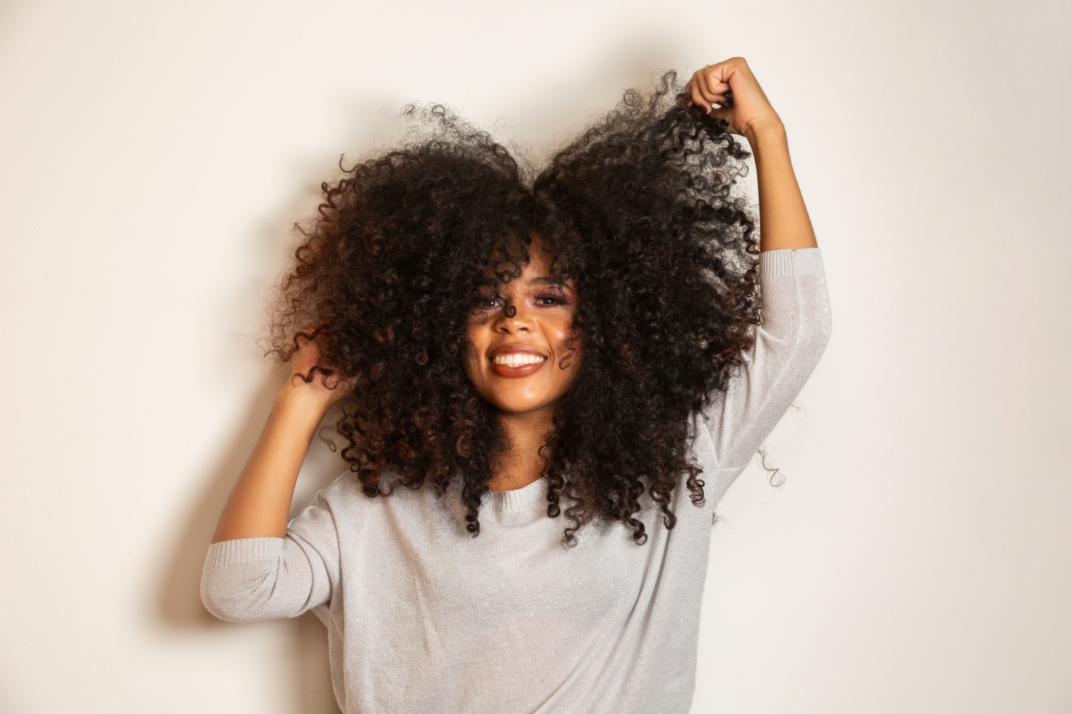 5 Earth-Friendly Waterless Hair Care Products