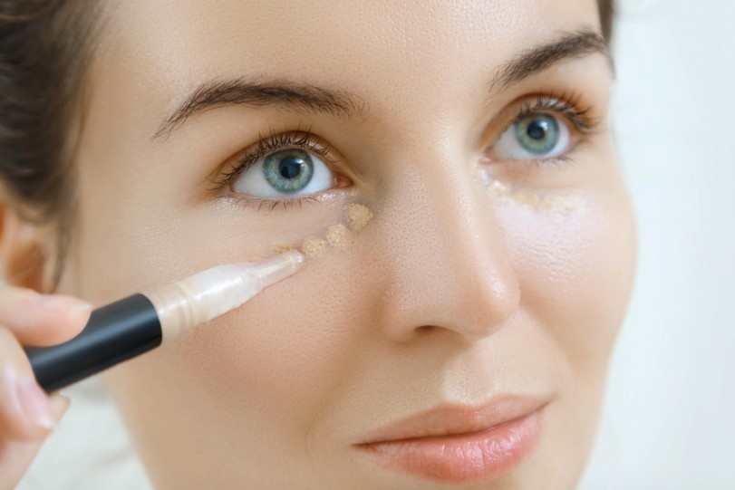 Concealers That Can Hide Your Dark Circles All Day | Beauty World News