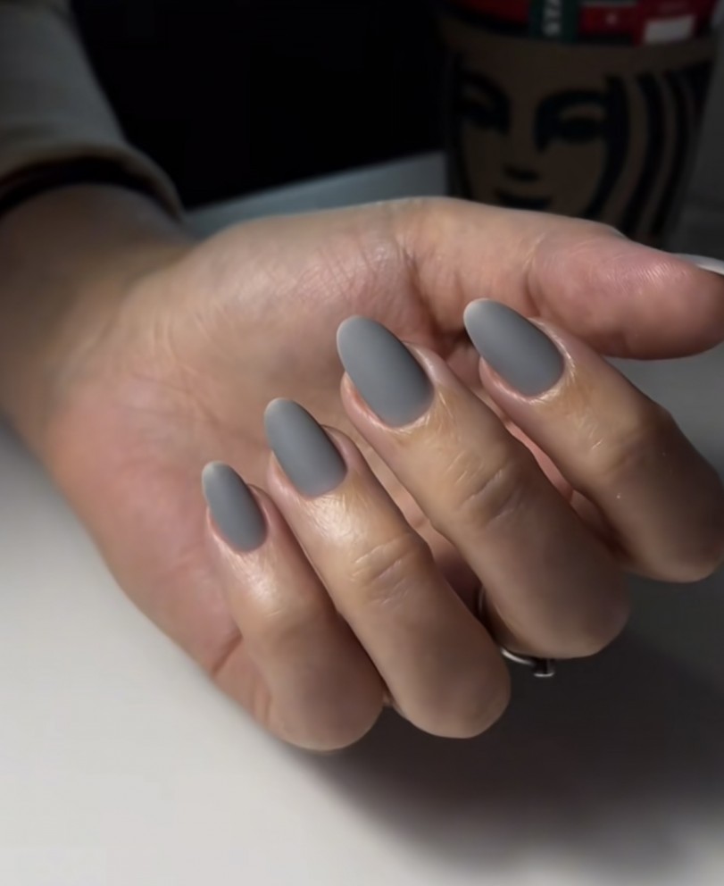 Gray nails 1