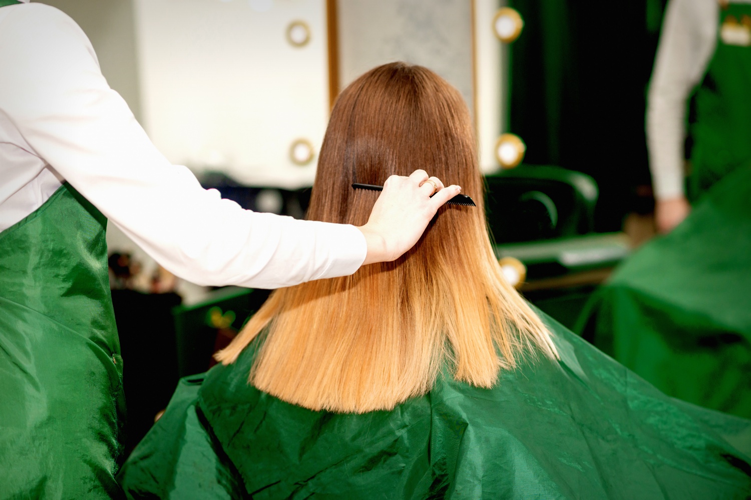 Brassy hair-hair salon-blonde