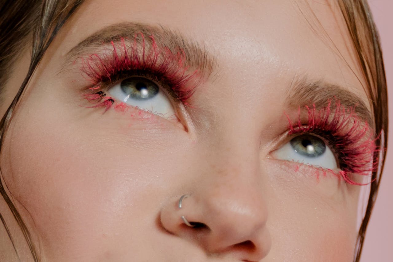Colored Mascara Choices for Summer