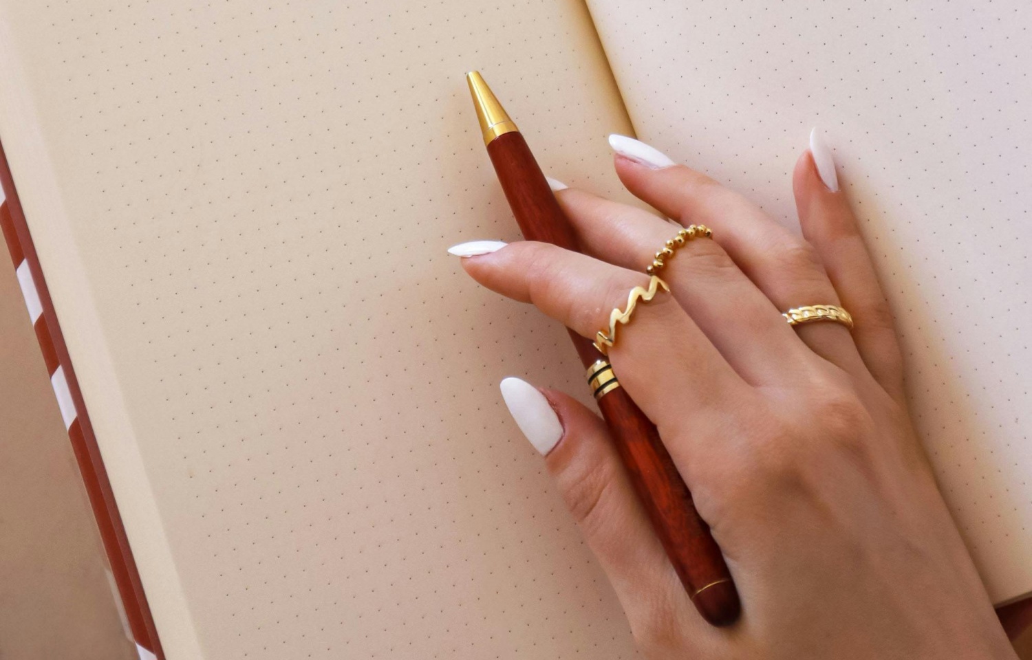 5 White Manicure Shades Perfect for Winter 2025