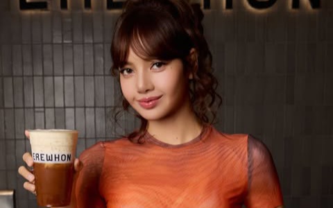 BLACKPINK&#039;s Lisa Unveils Upgraded Recipe of Thai Iced Tea to Improve Overall Wellness