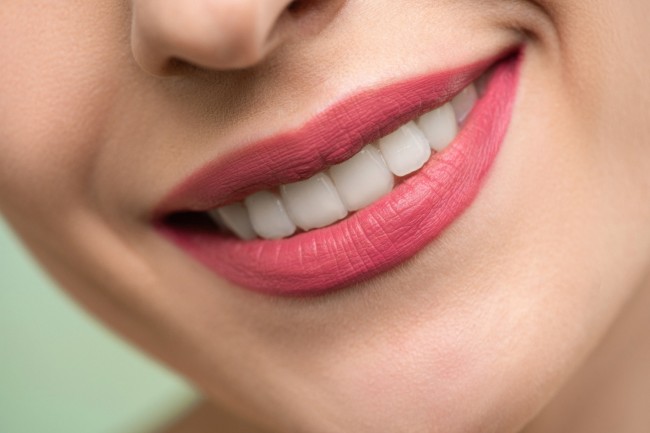 Dentists Recommend These Safe and Effective Whitening Toothpastes