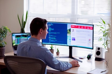 Is Now the Right Time to Work for Yourself?