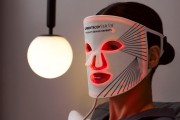 Benefits of the CurrentBody Light Therapy Mask